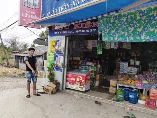Khởi tố hai nghi phạm giả mua hàng để cướp bia tại các tiệm tạp hóa ở Cà Mau