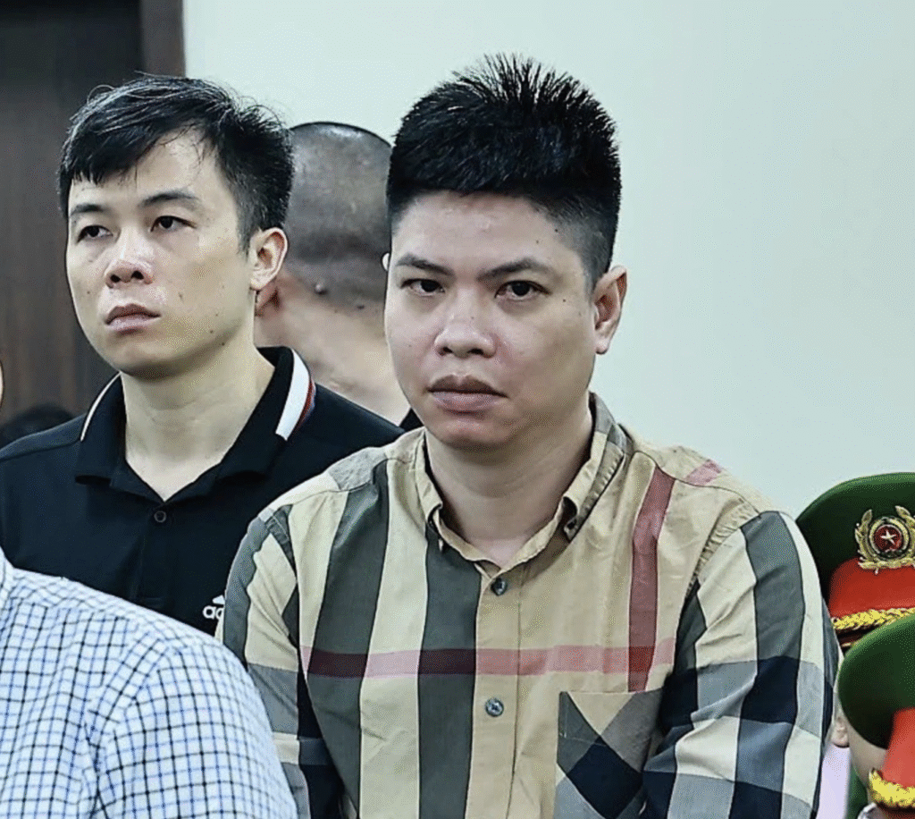 Đề nghị tử hình hai cựu công an giúp vận chuyển ma túy bằng xe biển xanh