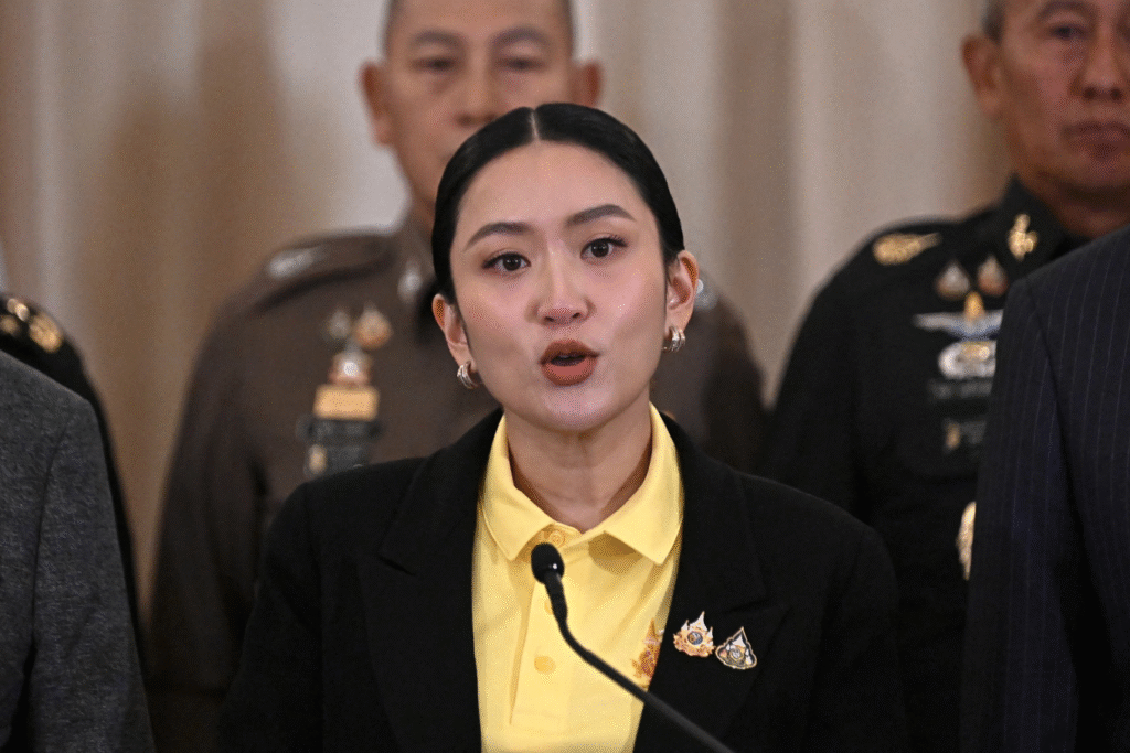 Thái Lan hoãn trả 20 cổ vật Khmer cho Campuchia